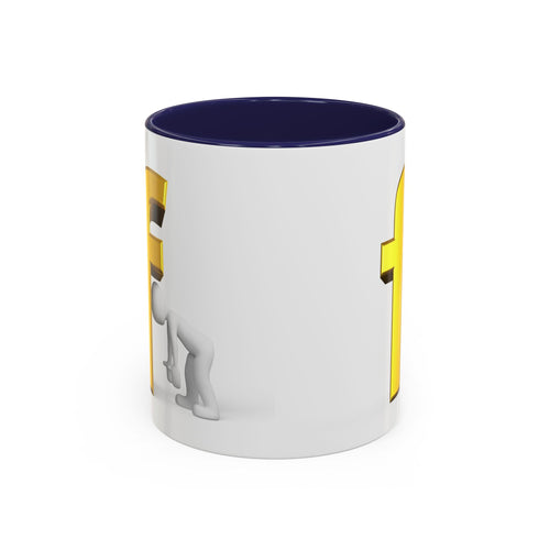 Tasse à café avec figurine 3D minuscule appuyée sur la lettre F dorée | Mug bicolore