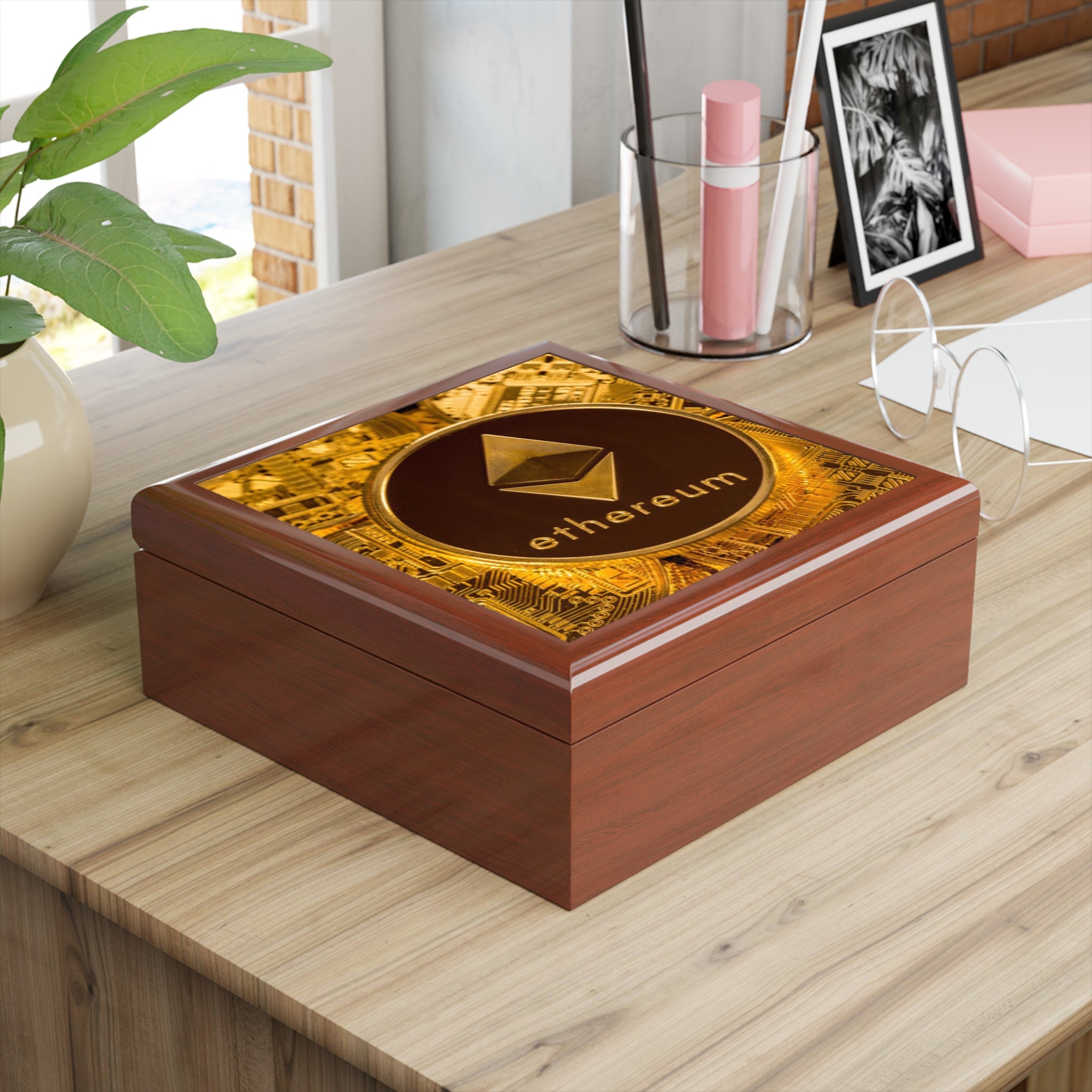 Ethereum Coin Jewelry Box | Crypto Crypto-themed Trinket Box, Blockchain Design