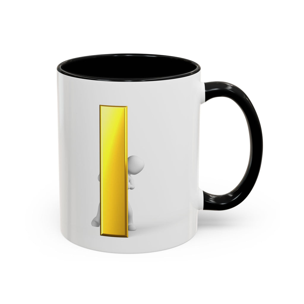 Mug en céramique avec bonhomme allumette jetant un coup d'œil derrière la lettre i dorée | Tasse à café avec anse et intérieur contrastants