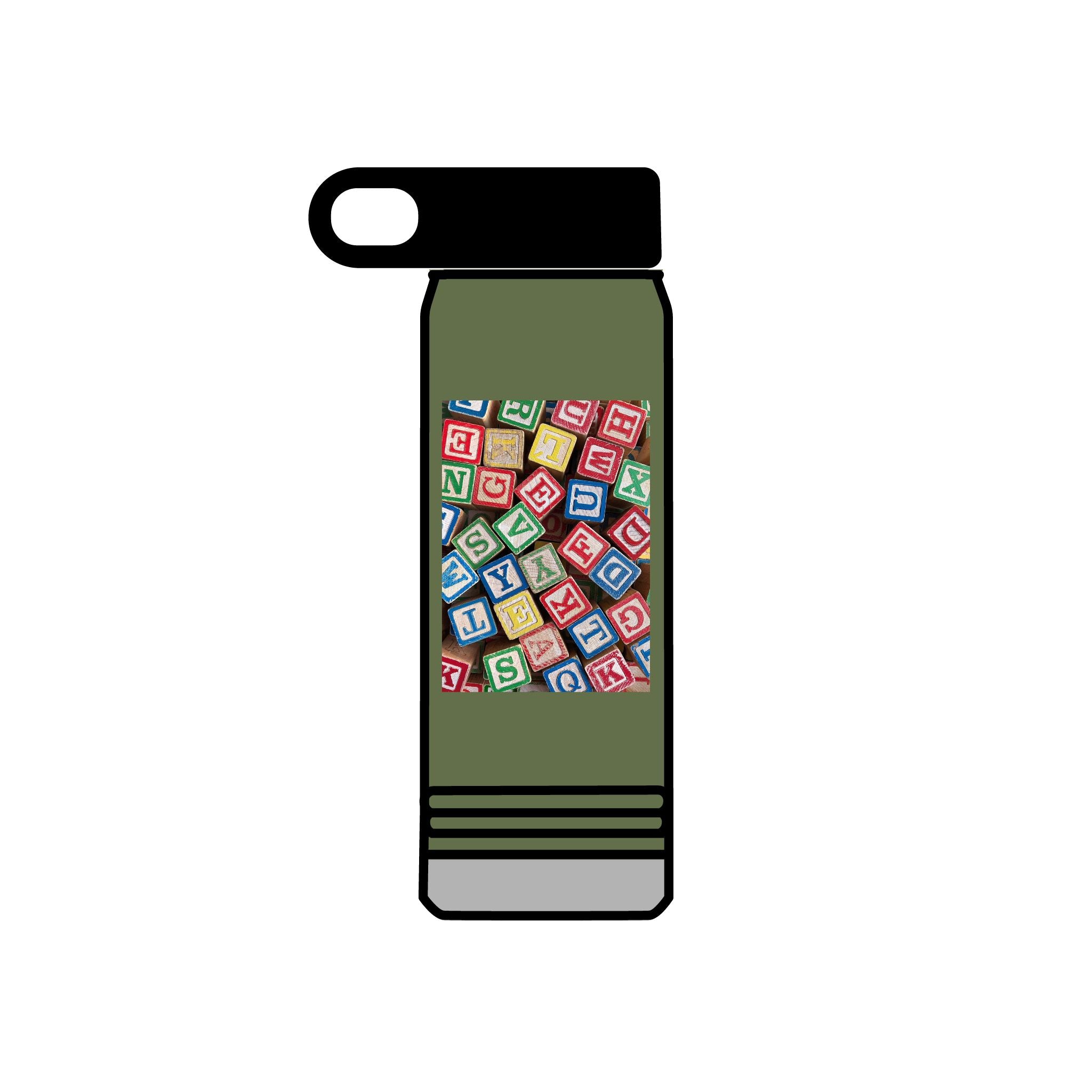 Bouteille d'eau en blocs d'alphabet colorés | Impression de lettres pour enfants de 590 ml