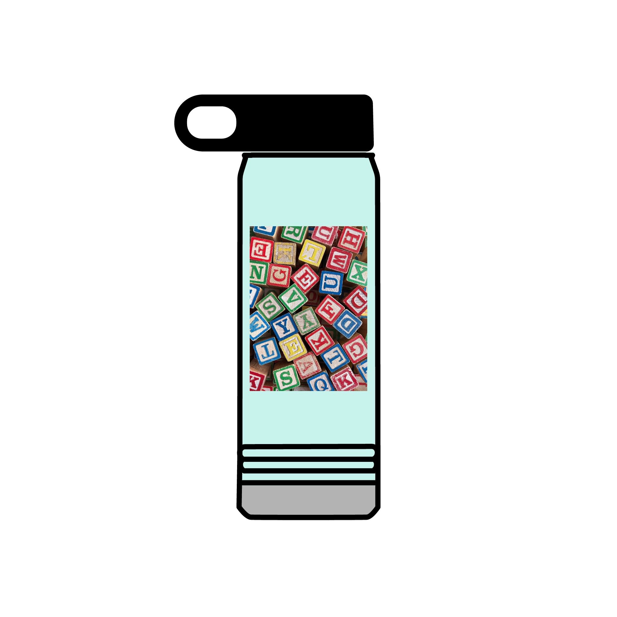 Bouteille d'eau en blocs d'alphabet colorés | Impression de lettres pour enfants de 590 ml