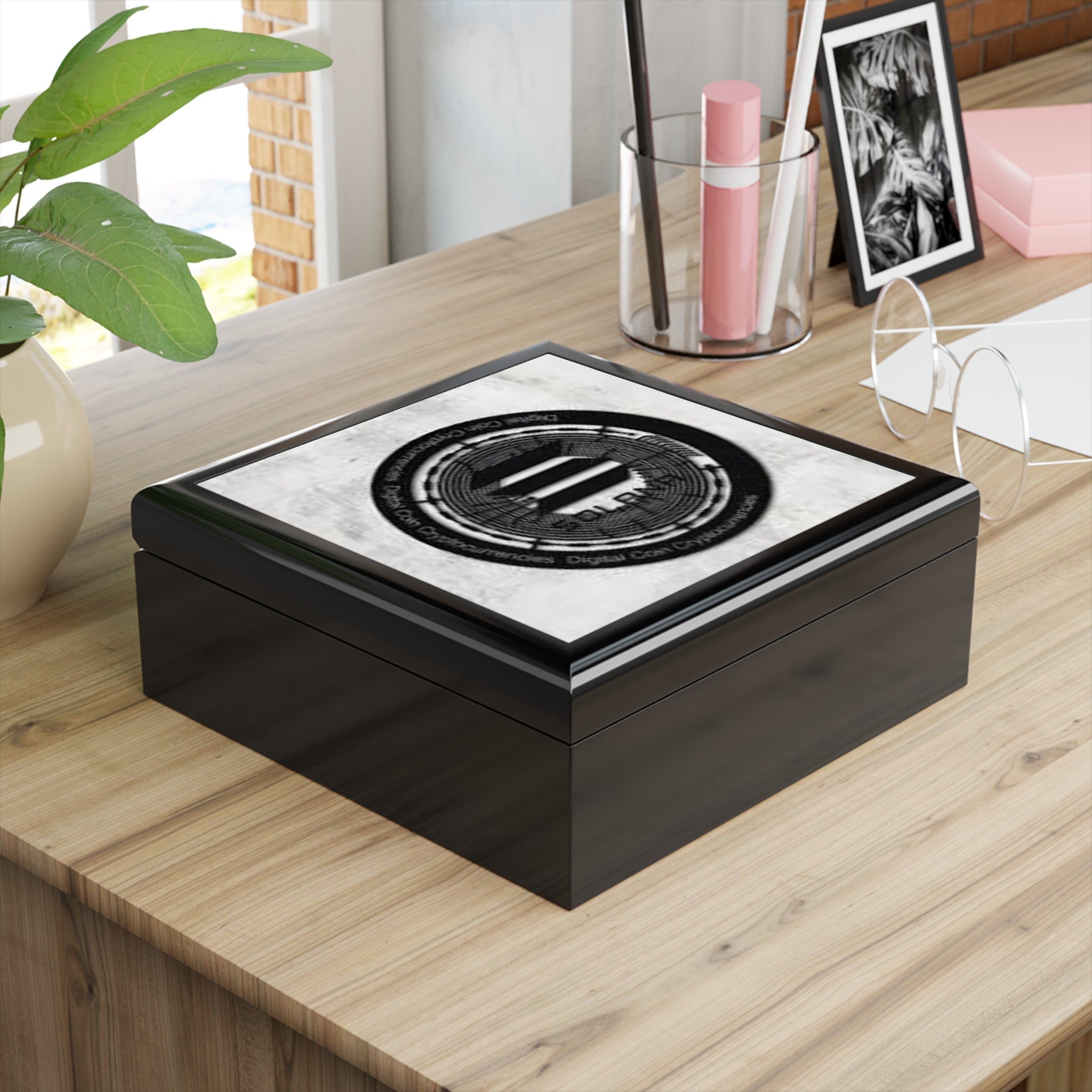 Solana Coin design Jewelry Box | Crypto logo keepsake box